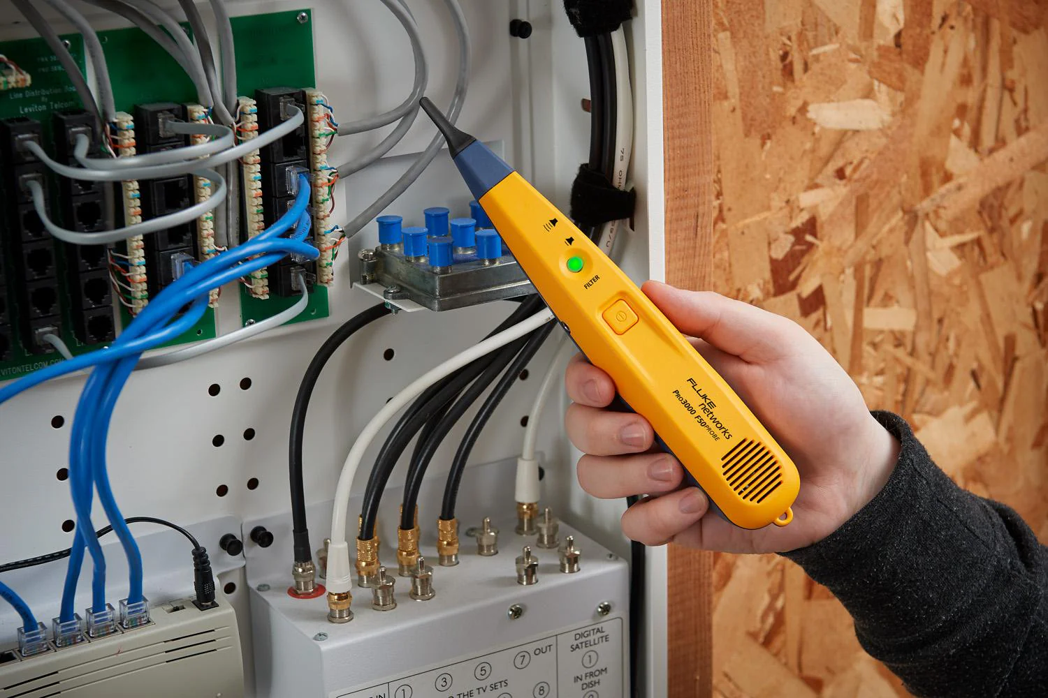 Fluke Networks PRO3000F50 PRO3000F50 Pro3000F Filtered Probe Analog Signal Tracing Smartone 50Hz - Image 3