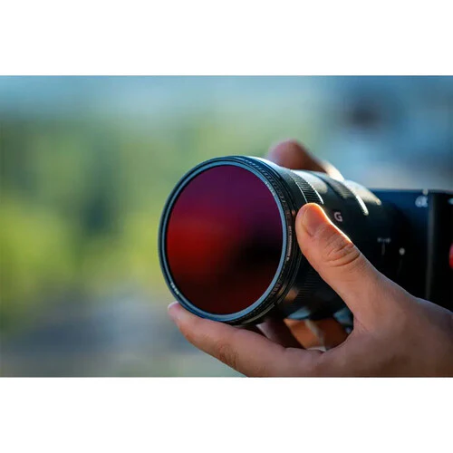 Freewell M2 Magnetic Quick Swap 1/8 Glow Mist Filter (82mm) - Image 5