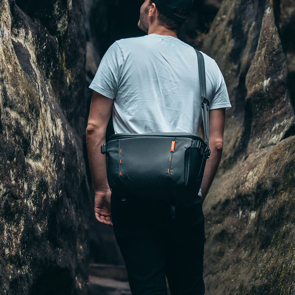 PGYTECH OneMo Sling (Black, 7L) - Image 3