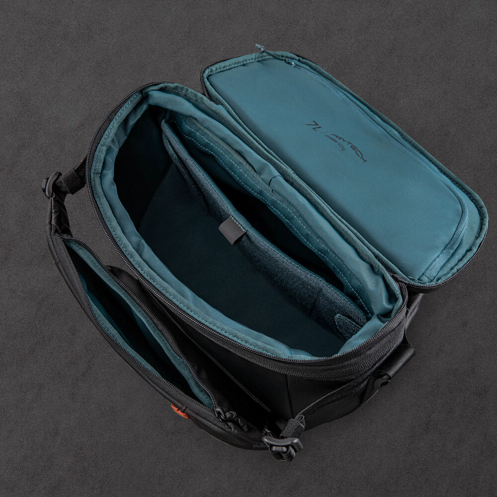 PGYTECH OneMo Sling (Black, 7L) - Image 4